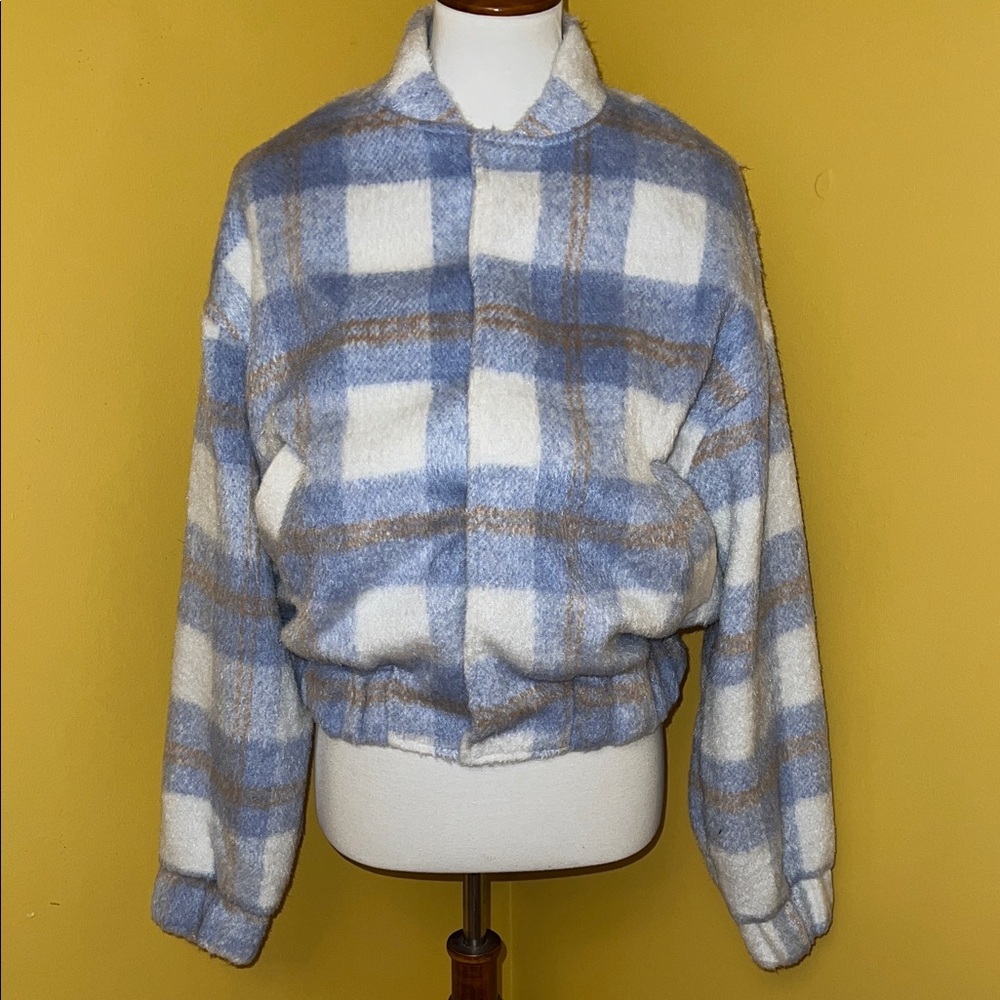 Cozy Plaid Teddy Jacket in Blue and White